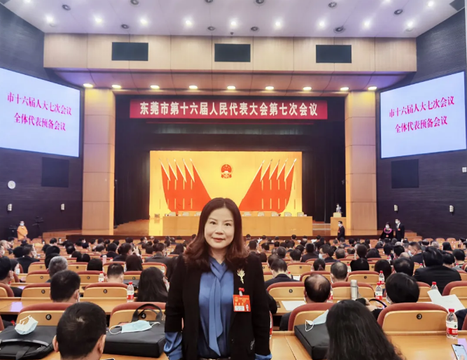 两会计民生,处处有赋诚(图1) 两会计民生,处处有赋诚(图1)