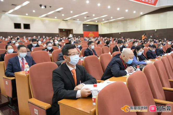 两会计民生,处处有赋诚(图2) 两会计民生,处处有赋诚(图2)