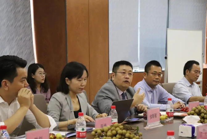 张旭东律师率队走访东莞市裕光进出口贸易有限公司(图1) 张旭东律师率队走访东莞市裕光进出口贸易有限公司(图1)