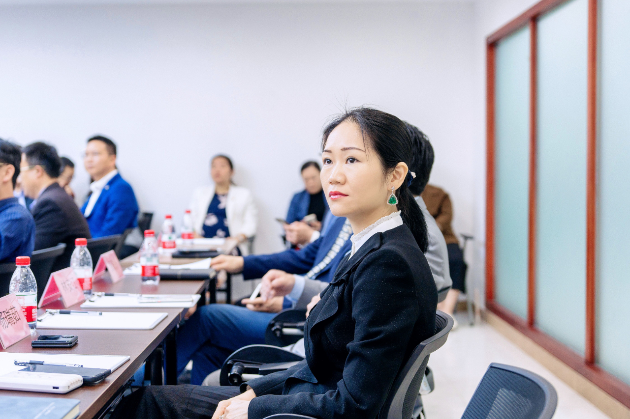 迎宾会友论短板,广言纳谏共前进——赋诚律师所承办东莞市律协第五期律所管理“月月谈”活动(图4) 迎宾会友论短板,广言纳谏共前进——赋诚律师所承办东莞市律协第五期律所管理“月月谈”活动(图4)