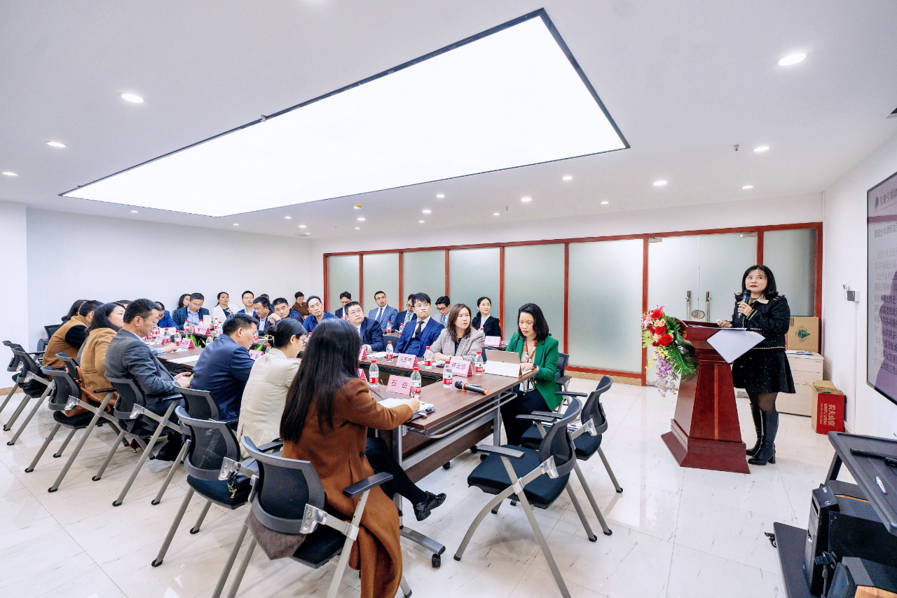 迎宾会友论短板,广言纳谏共前进——赋诚律师所承办东莞市律协第五期律所管理“月月谈”活动(图5) 迎宾会友论短板,广言纳谏共前进——赋诚律师所承办东莞市律协第五期律所管理“月月谈”活动(图5)